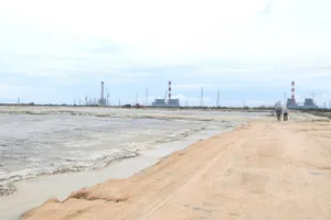 Bãi chứa tro xỉ than của Nhà máy Nhiệt điện Vĩnh Tân 2.
