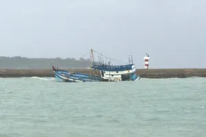 Chìm tàu trên vùng biển Bình Thuận (Ảnh minh họa)