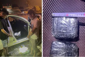 Các đối tượng cùng tang vật tại hiện trường. Ảnh: Công an cung cấp