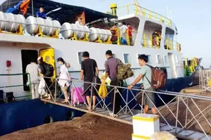 Tàu cao tốc Phú Quý – Phan Thiết tạm dừng hoạt động đúng dịp Tết Dương lịch 2026