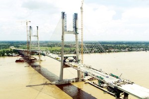 Cao Lanh bridge was connected in early September (Photo: SGGP)
