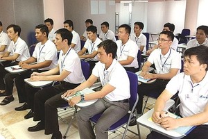 Workers attend a training course at INTIME Company before going to work in Japan  (Photo: SGGP)