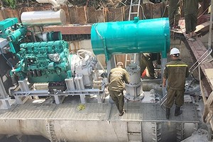 The pumping machine system in Nguyen Huu Canh street (Photo: SGGP)