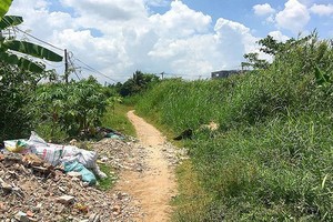 Residents have got stuck in Thang Long urban area project for 26 years (Photo: SGGP)