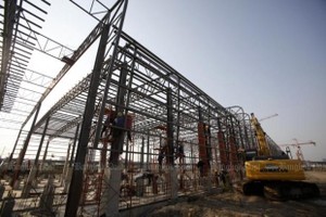 More construction projects in Thailand result in more shipments of steel products from Japan to the country.(Photo: bangkokpost.com)