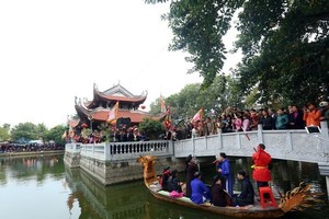 A Quan Ho performance on boat (Source: VNA)