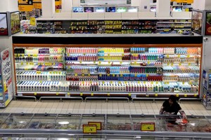 The Singaporean Parliament on February 12 pass a new law on the establishment of a new agency to oversee food-related issues. (Source: www.todayonline.com)