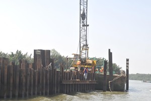 The construction site of a tidal control sewer (Photo: SGGP)
