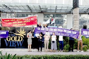 Some disputes in apartment blocks can be completely solved if local authorities and relevant agencies take the initiative in tackling the issue (Photo: SGGP)