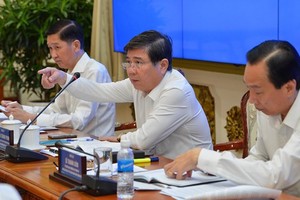 Chairman Nguyen Thanh Phong states at the meeting on June 4 (Photo: SGGP)