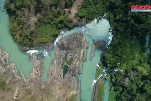 Dray Nur Waterfall – The mystery of nature