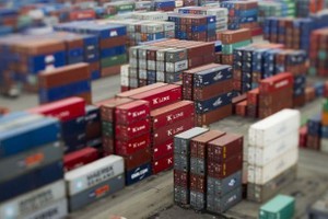 Cargo at the Manila International Container Terminal in 2012 (Photo: Bloomberg)