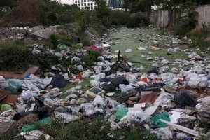 Plastic bags captured near the RCA entertainment district on Kamphaeng Phet 7 Road, Thailand (Photo: bangkokpost.com)