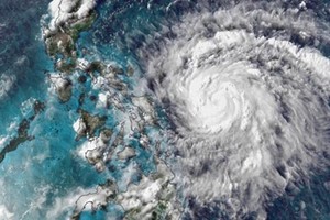 Typhoon Vongfong kills four in Philippines