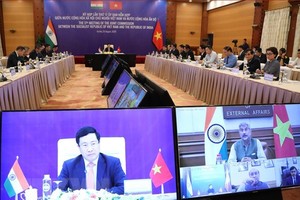 The meeting, which took place in the form of teleconferencing, reviewed the bilateral comprehensive strategic partnership since the 16th edition in August 2018, and put forth measures and orientations for cooperation in the new period. (Photo: VNA)