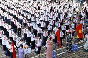 The new schoolyear ceremony at Giang Vo school in Hanoi (Photo: VNA) 
