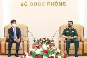 Vietnam, RoK agree to boost defence ties