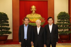 Vietnamese, Cambodian, Lao top leaders discuss cooperation orientations