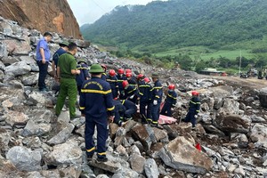 Rockslide kills 3 people in Thanh Hoa Province 