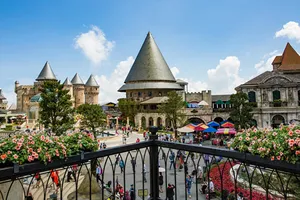Vinh danh Sun World Ba Na Hills là "Khu du lịch hàng đầu Việt Nam 2017"