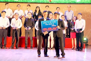 Ủng hộ Quỹ Bảo trợ trẻ em Bình Dương 400 triệu đồng