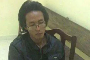 Đối tượng dùng hung khí chém hàng loạt kính xe ô tô dương tính ma tuý