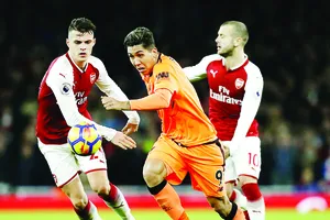  Arsenal và Liverpool tiếp tục gây thất vọng cho người hâm mộ