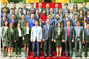 Chủ tịch nước Trần Đại Quang và các  tham tán thương mại, Trưởng bộ phận thương vụ  Việt Nam ở nước ngoài