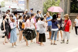 Lượng du khách Trung Quốc tăng nhanh không phải do “tour 0 đồng”