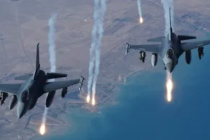 Nghi vấn trong vụ không kích sân bay quân sự Syria 