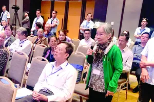 Các cổ đông Eximbank đề nghị HĐQT Eximbank giải trình vụ mất tiền của khách hàng                                                                                                                                          Ảnh: Huy Anh