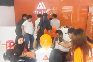 Cửa hàng Mytel trước ngày khai trương