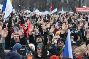 Biểu tình phản đối luật lao động sửa đổi tại Budapest, Hungary,ngày 19-1. Ảnh: AFP/TTXVN