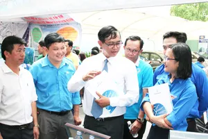 Ngành cấp nước TPHCM từng bước áp dụng các giải pháp khoa học công nghệ để phục vụ khách hàng tốt hơn