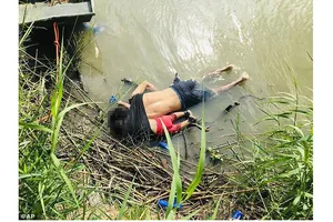 Khoảnh khắc ám ảnh