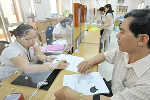 TPHCM tạm dừng chính sách chi trả thu nhập tăng thêm