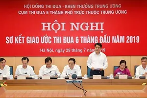 Chủ tịch UBND thành phố Hà Nội Nguyễn Đức Chung phát biểu khai mạc hội nghị