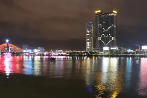 Vinpearl cả nước đồng loạt thắp sáng biểu tượng trái tim