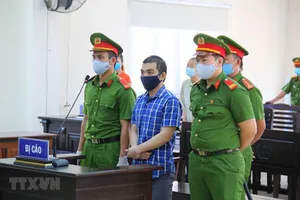 Bị cáo Trương Dương tại phiên tòa sáng 21-4. Ảnh:TTXVN