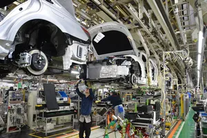 Dây chuyền lắp ráp tại nhà máy sản xuất ôtô Motomachi của Toyota tại Nhật Bản