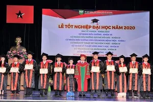 Lễ tốt nghiệp đại học hệ chính quy Trường Đại học Y khoa Phạm Ngọc Thạch