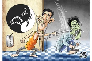 Loạn 'thần y'- Bài 1: Chữa bách bệnh bằng dao lam, nện và… chuối  