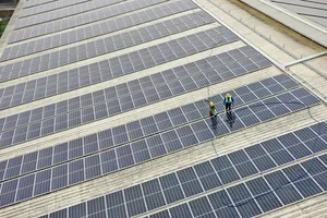 TH tạo nguồn năng lượng xanh từ mái nhà trang trại công nghệ cao đạt kỷ lục thế giới