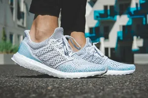 Ngành sản xuất giày thể thao thiếu hụt nguyên liệu 