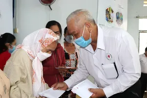 Niềm vui đón tết của người nghèo