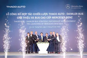 Thaco Auto hợp tác cùng Daimler sản xuất, phân phối xe bus Mercedes-Benz 