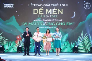 Chênh vênh giải thưởng văn chương