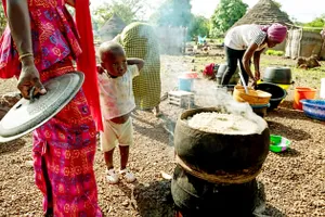 Giải cứu lương thực chưa thể xoa dịu khủng hoảng 