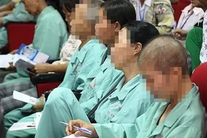 Thiếu thuốc ung thư - giải quyết thế nào?