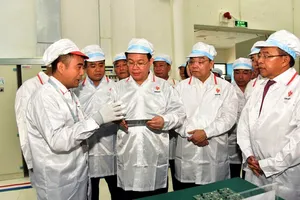 Bí thư Thành ủy Hà Nội: Khu Công nghệ cao Hòa Lạc không được ngồi chờ các nhà đầu tư